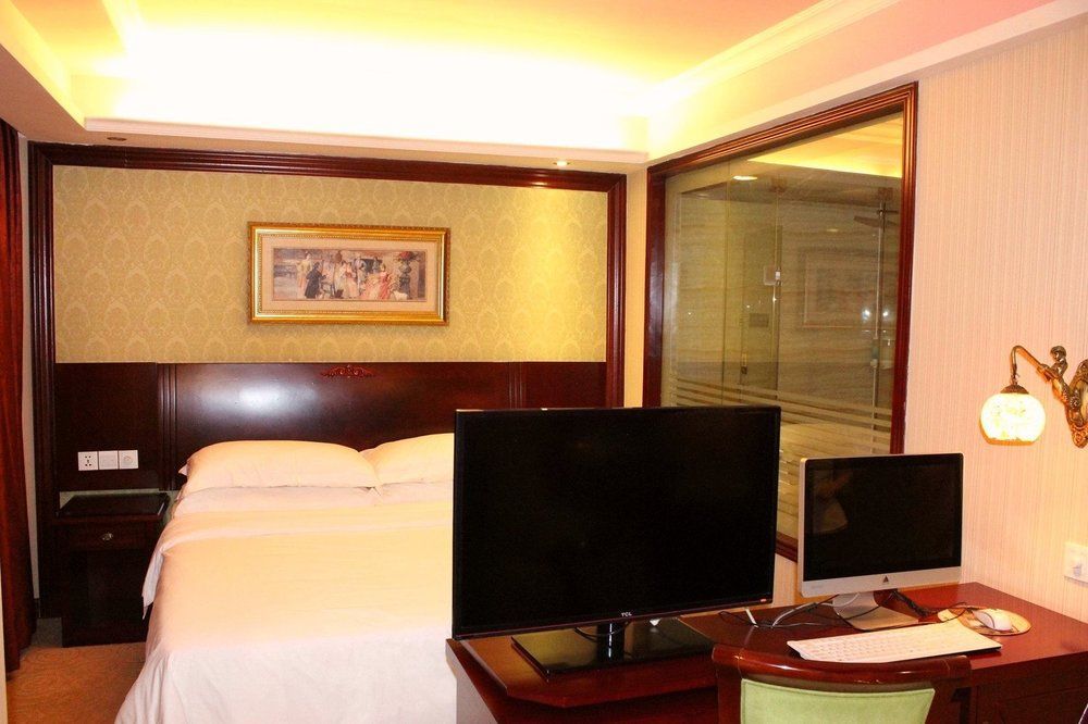 Vienna Hotel Shenzhen Railway Station Zewnętrze zdjęcie