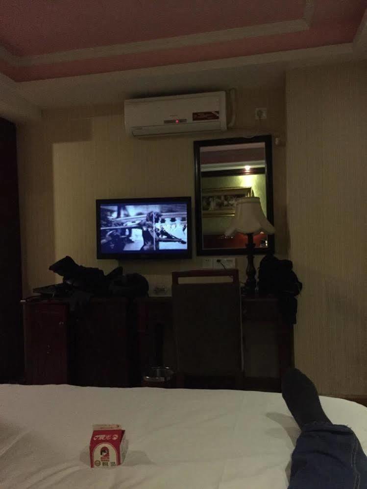 Vienna Hotel Shenzhen Railway Station Zewnętrze zdjęcie