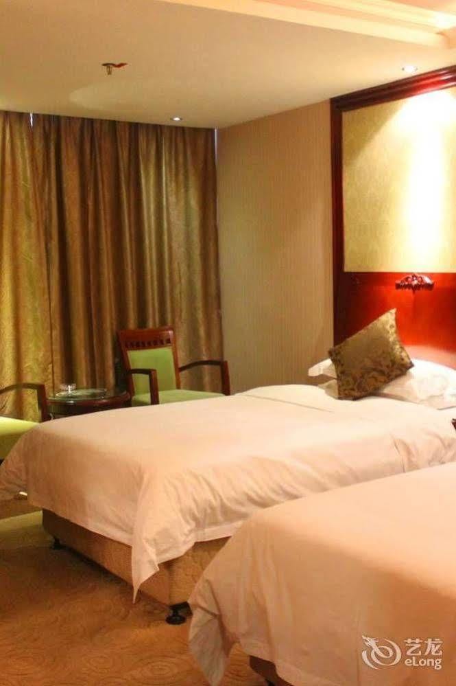 Vienna Hotel Shenzhen Railway Station Zewnętrze zdjęcie